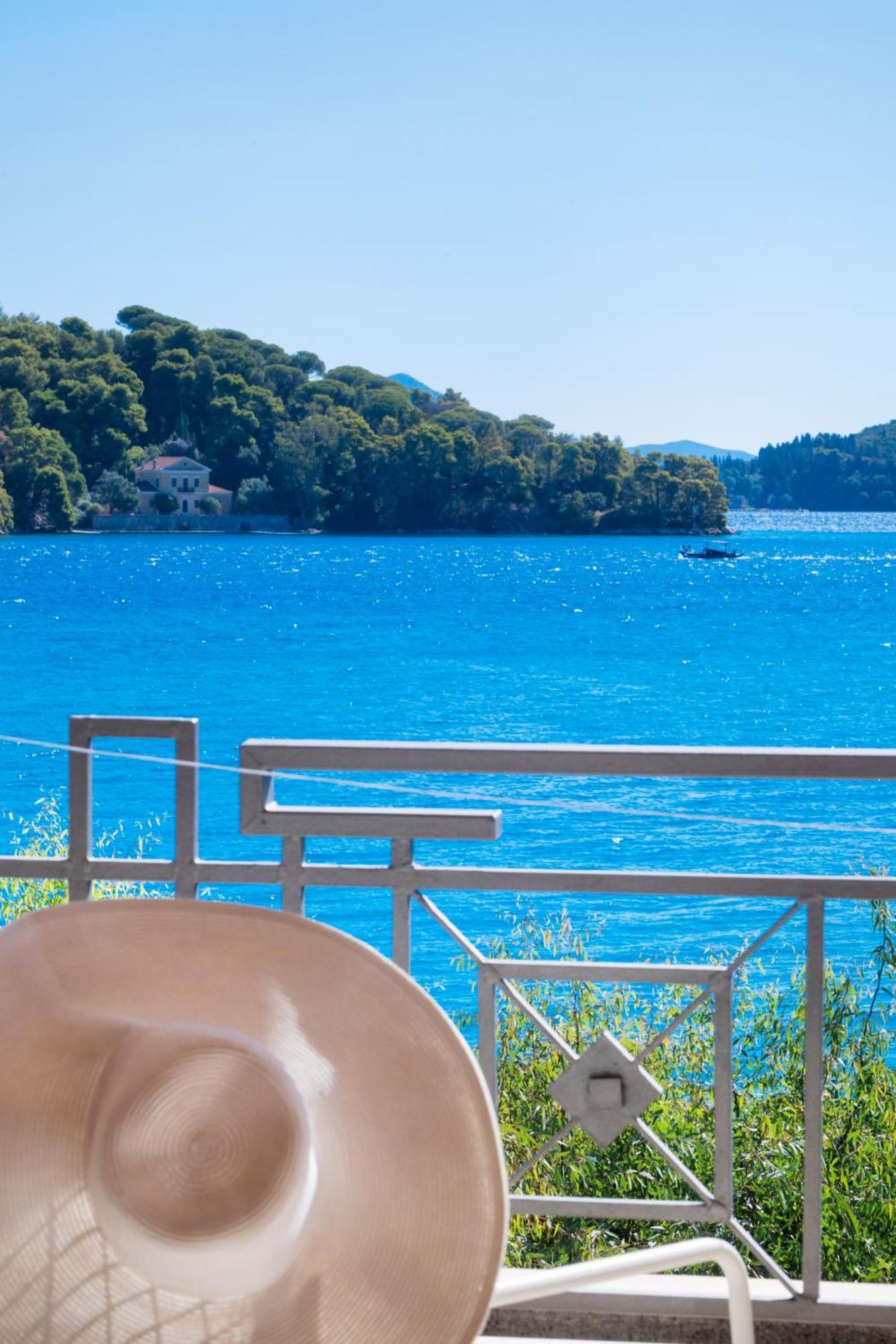 Eva Beach Hotel Lefkada Nydri  Exterior photo