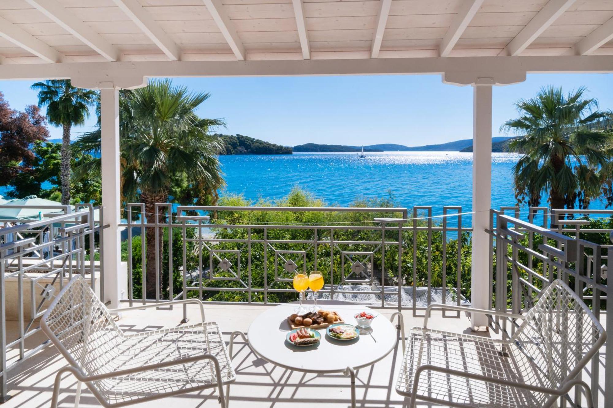Eva Beach Hotel Lefkada Nydri  Exterior photo