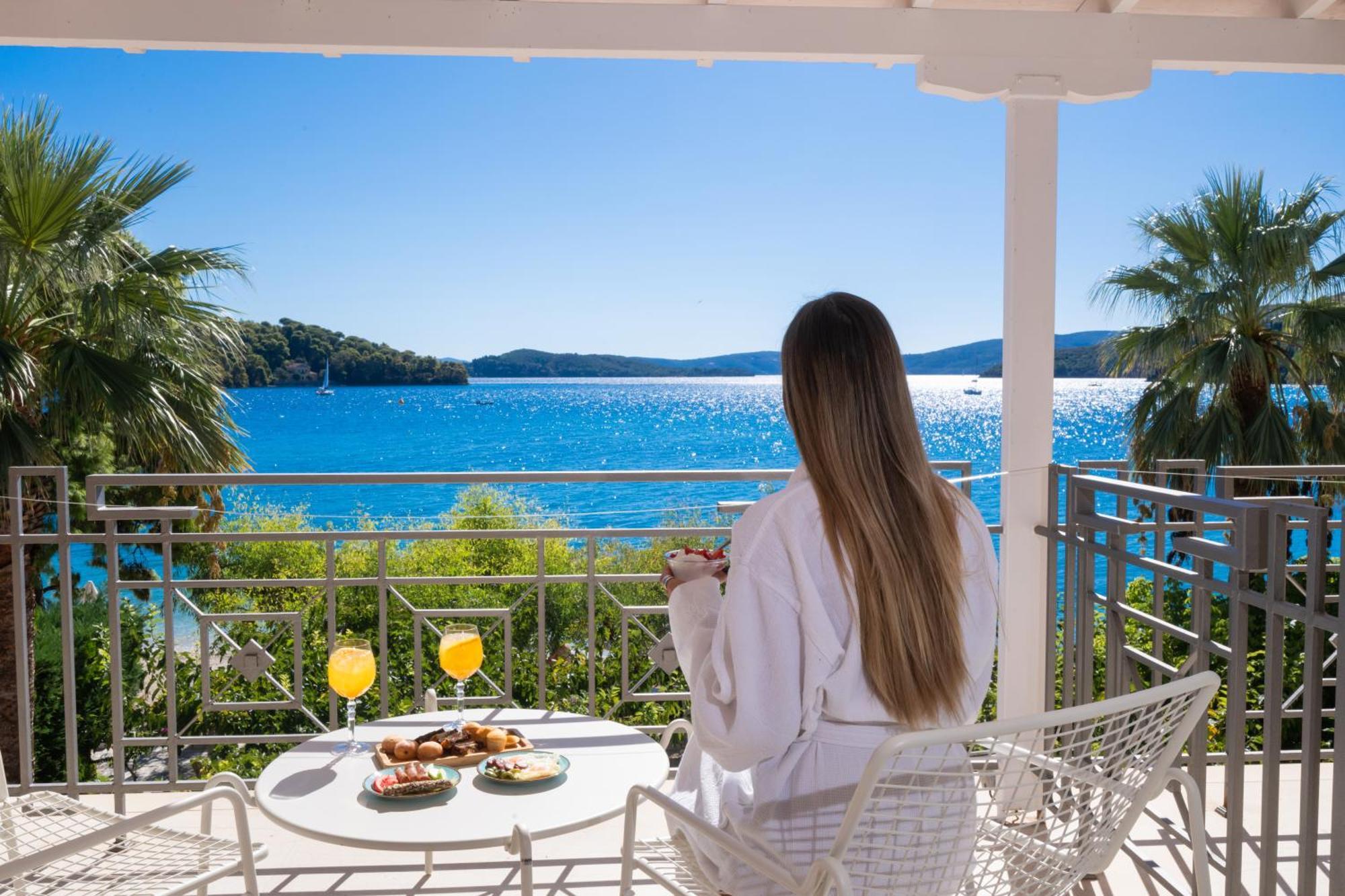 Eva Beach Hotel Lefkada Nydri  Exterior photo